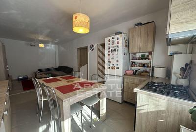 Apartament cu 3 camere semidecomandat în Giroc - 2