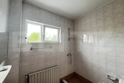 Casă cu 7 camere cu Teren 567 Mp în Lazuri - 1