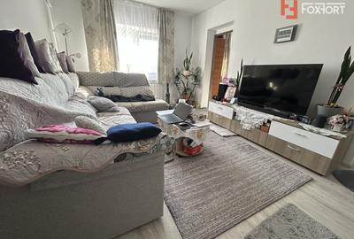 Apartament cu 3 camere semidecomandat, mobilat în Șag - 1