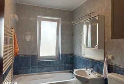 Apartament cu 2 camere decomandat în Tractorul - 11