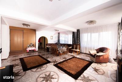 Casă cu 7 camere cu Teren 466 Mp în Central - 18