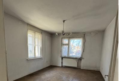 Casă cu 5 camere cu Canalizare în Aurel Vlaicu - 18