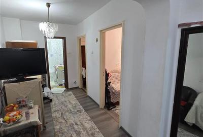 Apartament cu 3 camere decomandat în Dacia - 3