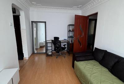 Apartament cu 4 camere nedecomandat în Micro 39 - 2