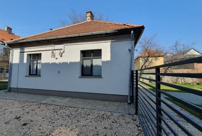 Casă individuală cu 4 camere în Central