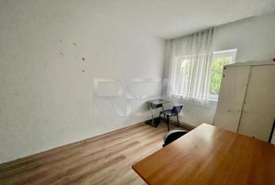 Casă cu 8 camere cu Canalizare în Parcul Carol - 14