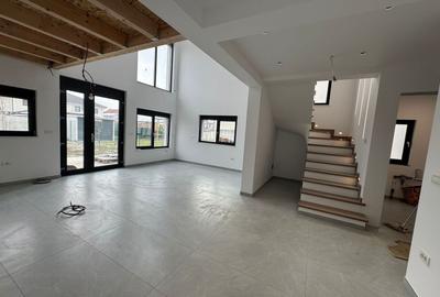 Duplex cu 5 camere cu Teren 344 Mp în Moșnița Nouă