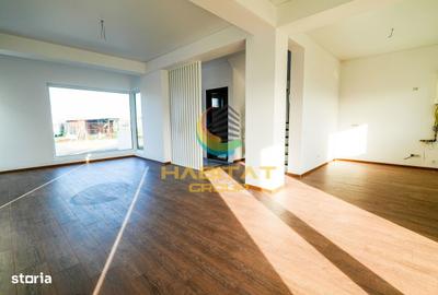 Casă cu 4 camere cu Teren 321 Mp în Vărăști - 3