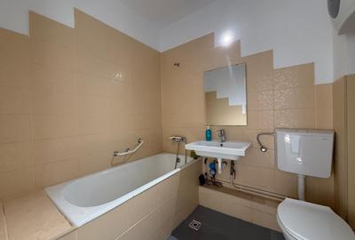 Apartament 3 camere, 74 mp utili,  cu vedere panoramica - Complex studentesc - 12