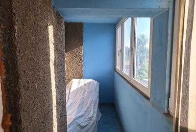 Apartament cu 3 camere decomandat în Sânmartin