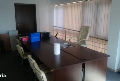 Spațiu comercial, de 250 mp, în Semicentral - 2