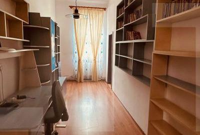 Casă cu 7 camere cu Teren 277 Mp în Central - 2