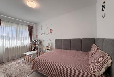 Apartament cu 3 camere decomandat, mobilat în Sânpetru - 9