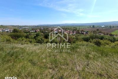 Teren de 2160 mp, în Central - 3