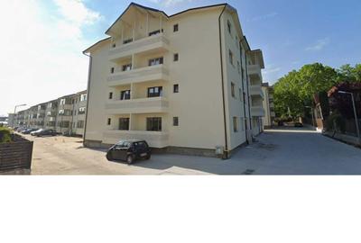 Apartament cu 2 camere semidecomandat în Smeura