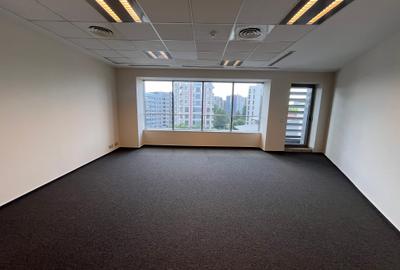 Spatii birouri langa metrou Grozavesti - 10,5 eur/ mp - View - 4