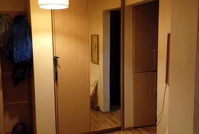 Apartament 2 camere decomandat - zona Dacia - 350 euro/luna (Cod E1) - 2