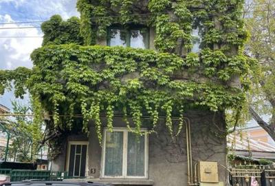 Casă cu 4 camere în Școlilor - 10