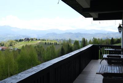 Vanzare hotel in zona superba de munte cu priveliste incredibila din camere - 8