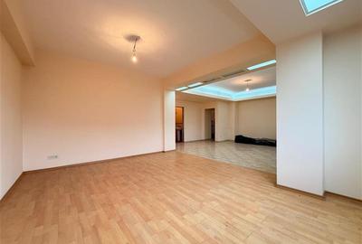 Apartament cu 3 camere decomandat în Tătărași - 4