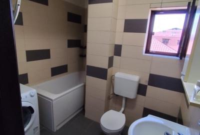 Apartament cu 3 camere decomandat, mobilat în Haliu - 11