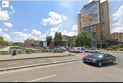 Calea Victoriei, Piata Natiunile Unite, bloc Turn, ap. 2 camere, etaj 3