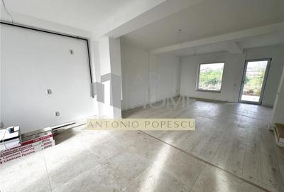 Casă cu 4 camere cu Teren 250 Mp în Păulești - 2