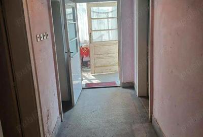 Casa de vanzare cu 3 camere , pe un nivel , pe Strada Botizului , 68.000 euro negocibil - 5