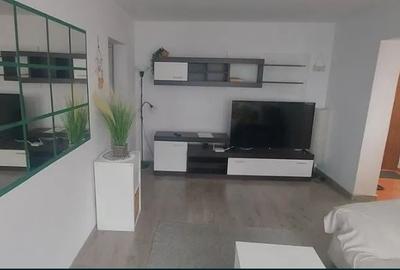 Apartament cu 2 camere semidecomandat, mobilat în Dristor