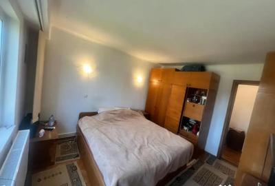 Apartament cu 3 camere decomandat în Casa de Cultură - 12
