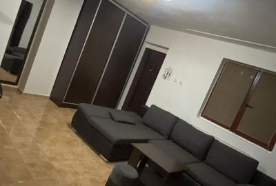 Apartament cu 3 camere nedecomandat în Central - 3