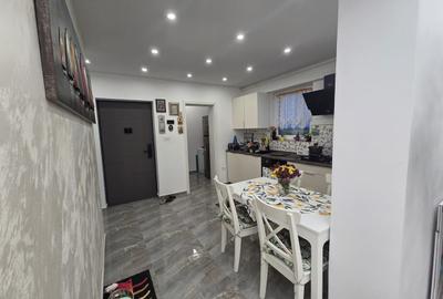 Apartament cu 3 camere semidecomandat în Central - 12
