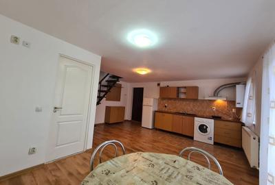 Apartament cu 3 camere decomandat în Valea Aurie - 4