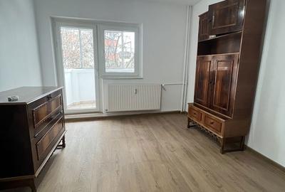 Apartament cu 3 camere decomandat în 13 Septembrie - 8