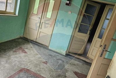 Casa / Vila cu 4 camere de vanzare - 18