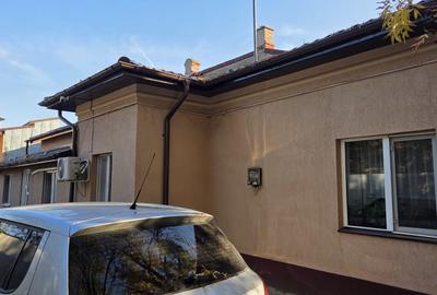 Casa  singur curte-cartier Rahova - 2