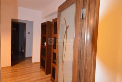 Centru - Tg. Cucu, apartament cu 3 camere modern, lift - 7