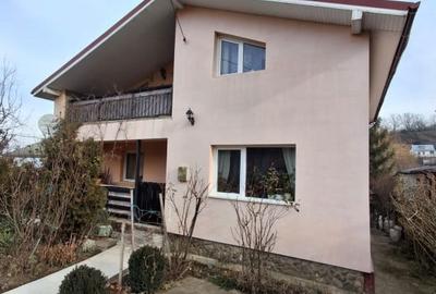 Casă individuală cu 6 camere cu Canalizare în Tomești - 2