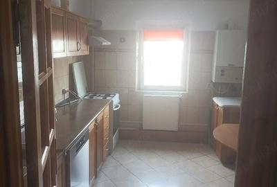 Apartament cu 3 camere decomandat în Nord
