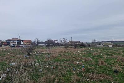 Teren de 400 mp, în Palazu Mare