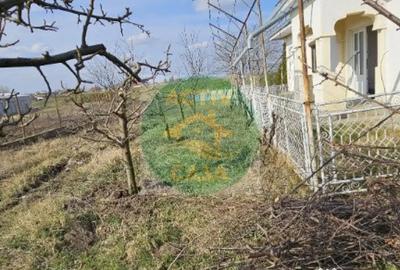 Casă cu 4 camere cu Teren 1200 Mp în Adjudeni - 8