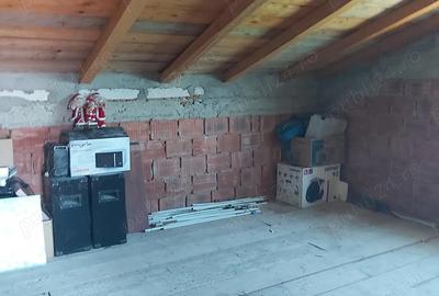 Casă cu 5 camere cu Teren 700 Mp în Miroslava - 1