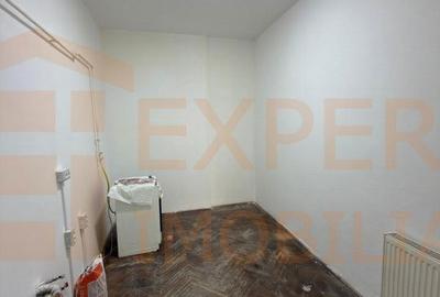 Casă cu 4 camere cu Canalizare în Central - 6