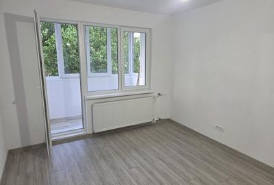 Garsonieră decomandată în Titan - 5