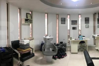 Spațiu comercial, de 290 mp, în Micro 3 - 5