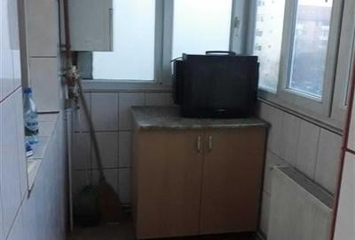 Apartament 3 Camere Decomandat Centrala Proprie Aparatorii Patriei - 5