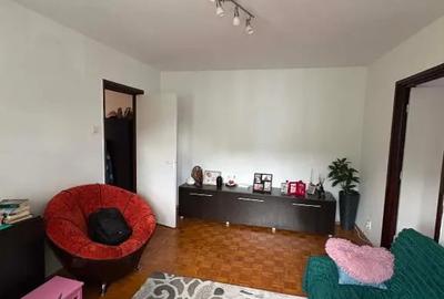 Apartament cu 3 camere semidecomandat în Astra - 3
