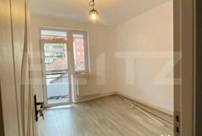 Apartament cu 2 camere decomandat în Brașovul Vechi - 3