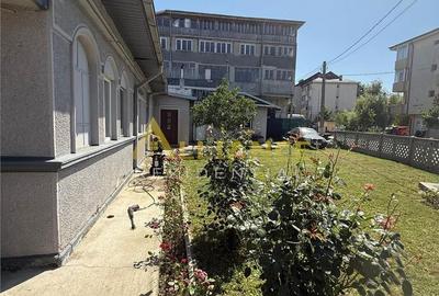 Casă cu 4 camere în Central - 2