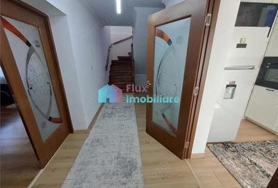 Casă cu 4 camere cu Teren 255 Mp în Tișăuți